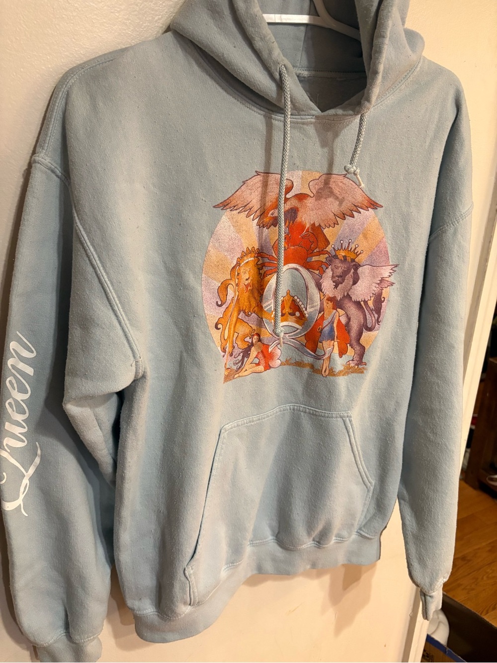 Queen band rock concert 80s Blue Graphic Urban Outfitters Sweatshirt medium